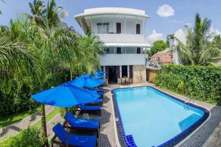 St.Lachlan & Suites - 7