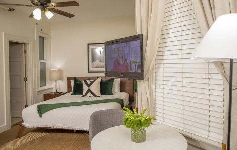 Washington Square Inn - 114