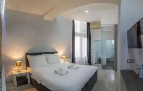 Central Park Residence - 44