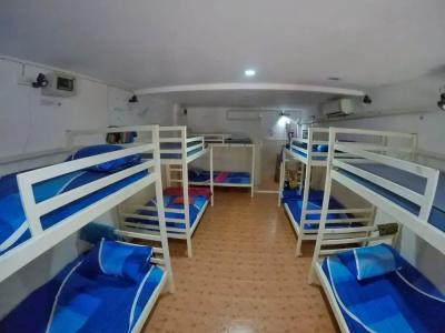 Hangover Hostel - 12