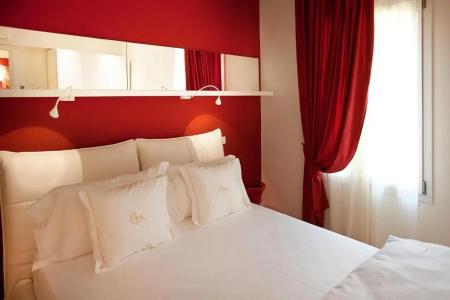 Opera Relais De Charme - Aparthotel - 77