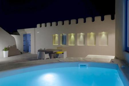 Luna Santorini Suites - 12