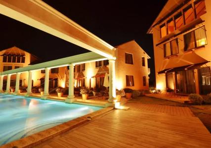 Town Square Suites by Toscana Valley - 13