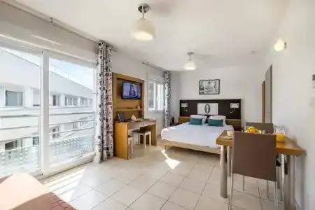 Zenitude Hôtel-Résidences Le Maestria - 64