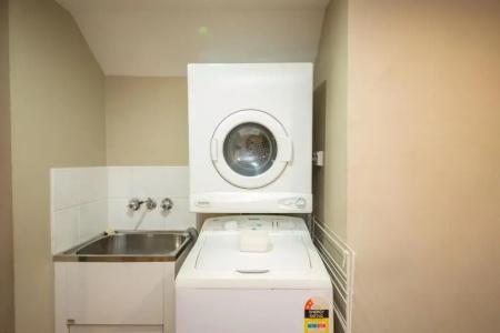 Cosmopolitan & Serviced Apartments - 78