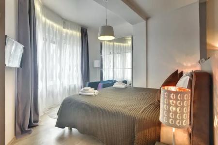 d&a Center  With Free Parking - 56