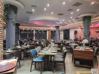 Plaza - 30