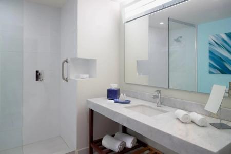 Courtyard by Marriott Queretaro - 9