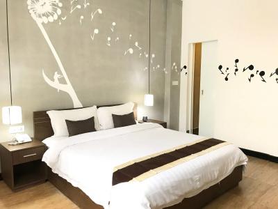 Asiban Quay Boutique - 3