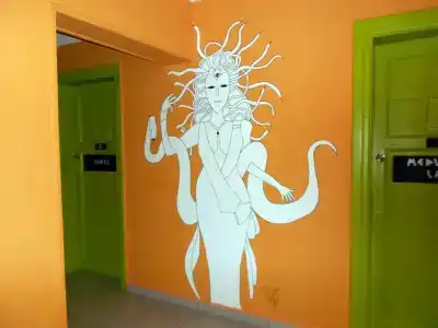 Zeus Hostel - 12