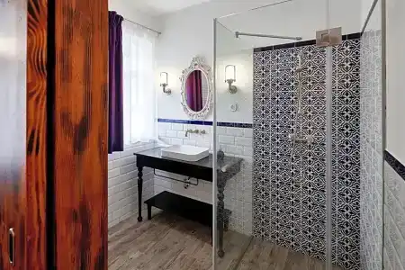 Maison Bistro & - 32