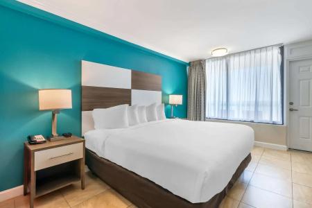 Comfort Inn & Suites Daytona Beach Oceanfront - 86