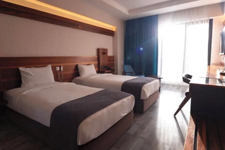 Karpalas City & Spa - 75
