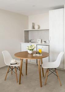 Louis Paphos Breeze - 53