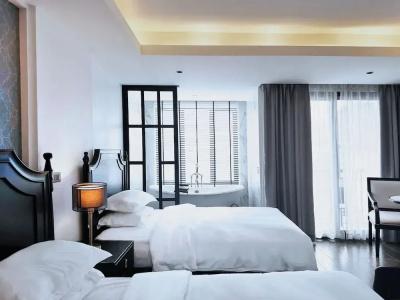 Glory Boutique Suite - 48