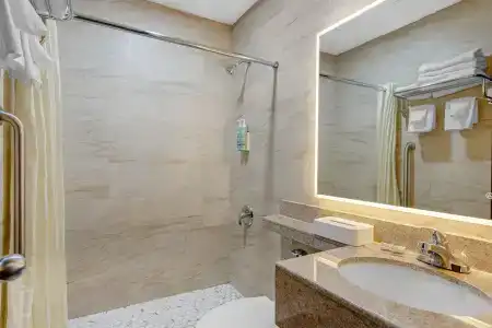 Best Western Jamaica Inn - 7