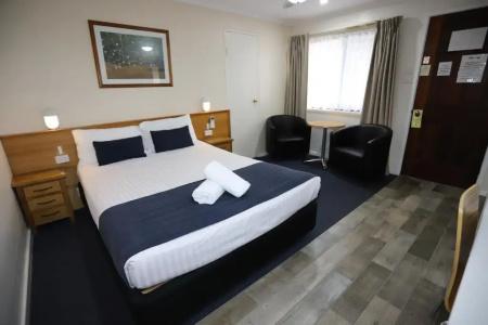 Reign Inn - 104