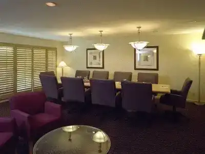 Red Lion Woodlake - 10