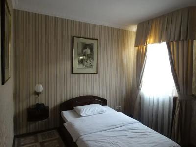 Papillon - 2
