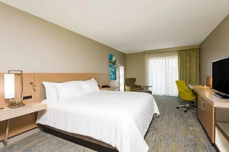 Hilton Garden Inn East - 30