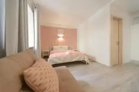 Basseynaya Apart - 140