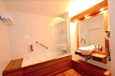 Greenhotels Roissy Parc des Expositions - 42