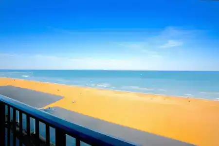 The Barclay Towers and Resort - 37