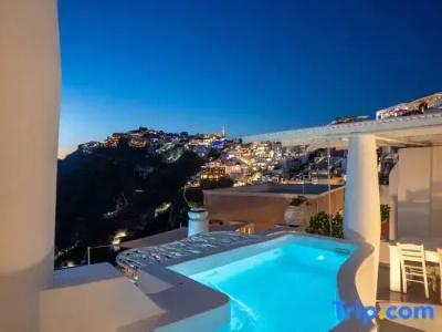 Trieris Villa & Suites - 140