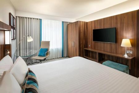 Courtyard by Marriott Edinburgh - 4