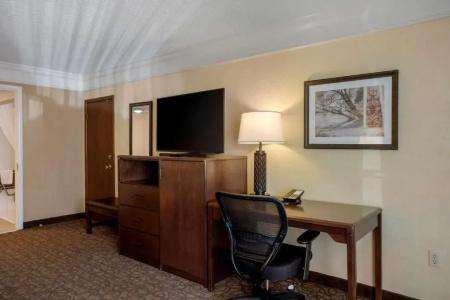 Best Western Inn of the Ozarks - 36