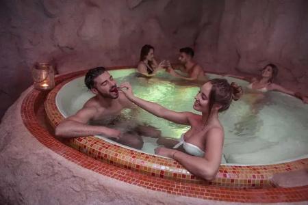 Grape Town -, Spa, Sport, Bowling, Squash, Restaurant - 39