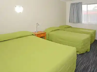Urangan Motor Inn - 32