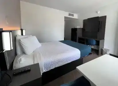 6-Bakersfield, CA - South - 86