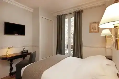 hôTel De La Porte Dorée - 32