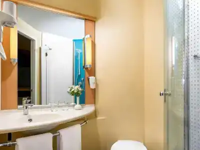 ibis Adana - 25