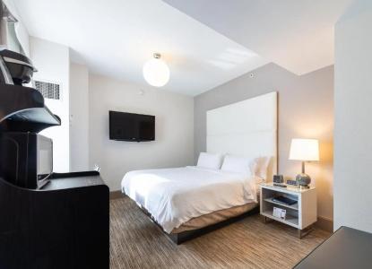 Hyatt Centric Chicago Magnificent Mile - 36