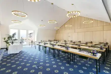 Bayerischer Hof - 18