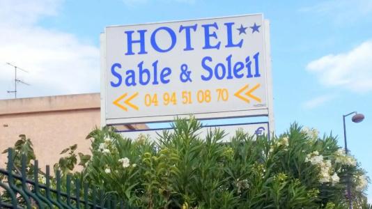 Sable Et Soleil - Port et Plage - 0