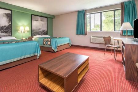 Super 8 by Wyndham - 39