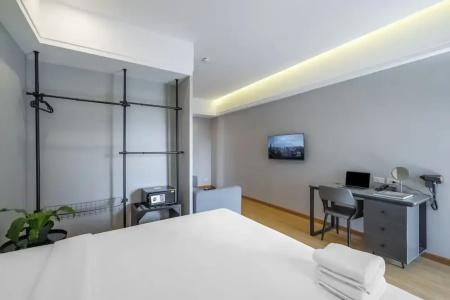 Boss Mansion - 275