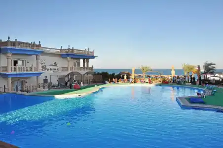 Sphinx Aqua Park Beach Resort - 27