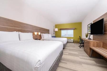 Holiday Inn Express & Suites - St. Petersburg - Madeira Beach, an IHG - 89