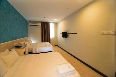 Pantai Inn - 61