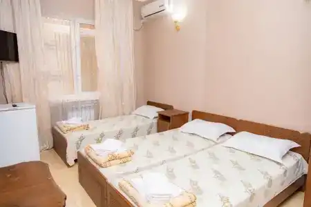 Солнечный - 33