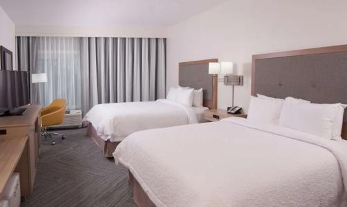 Hampton Inn & Suites by Hilton-Washington Rd - 48