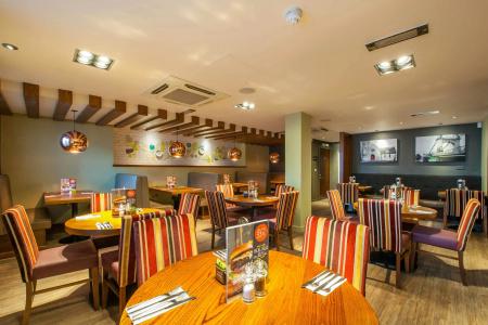 Premier Inn Hammersmith - 23
