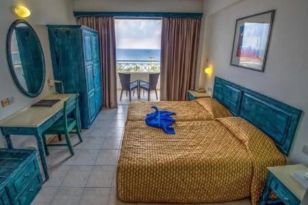 St. George Gardens & Suites - 14