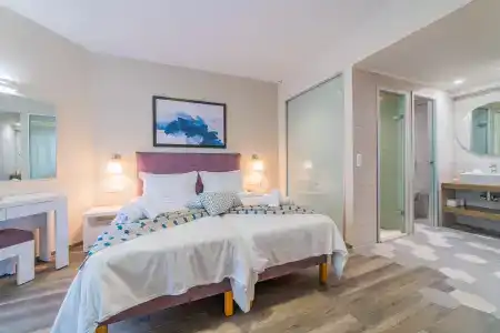 Bio Suites - 5