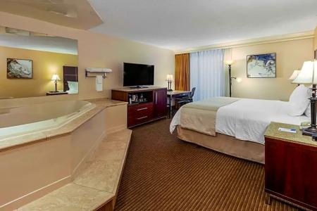 Wyndham Riverfront - 111