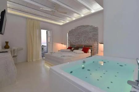 Zefi & Suites - 277